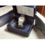 Boxed Seiko Kinetic Wristwatch + Paperwork