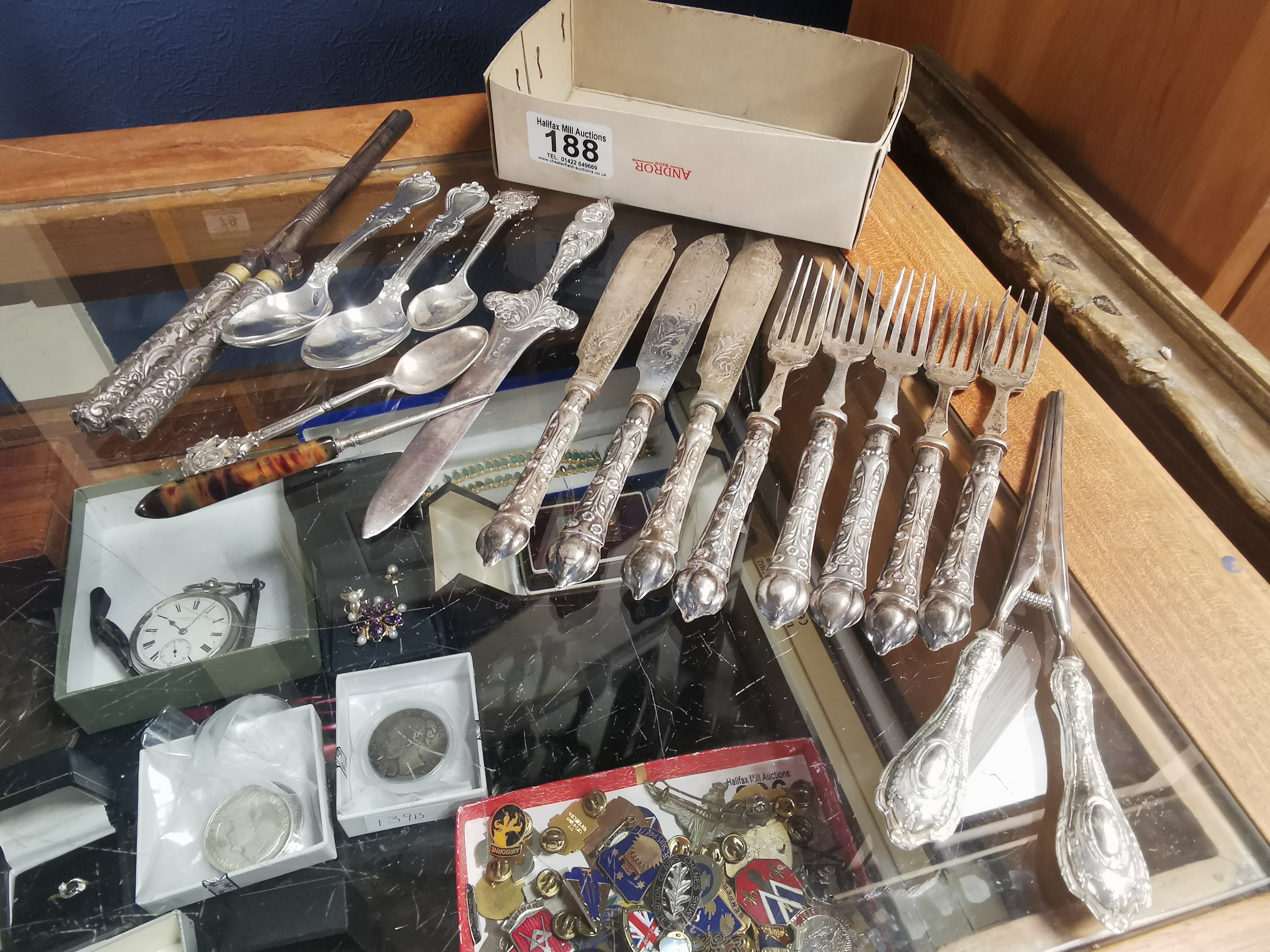 Collection of Various Antique Silver Plated & Hallmarked Silver Handled Cutlery (280g worth)