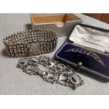 Trio of Vintage Jewellery Pieces inc Silver Bracelet