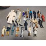 Collection of 19 Star Wars Figures + some accessories/weapons