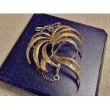 9ct Gold Palm Brooch - 5.4g