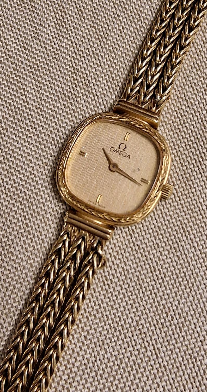 Omega Ladies 9ct Gold Wristwatch - 23.9g total