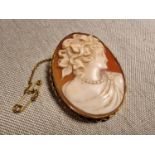 9ct Gold Classical Cameo Brooch