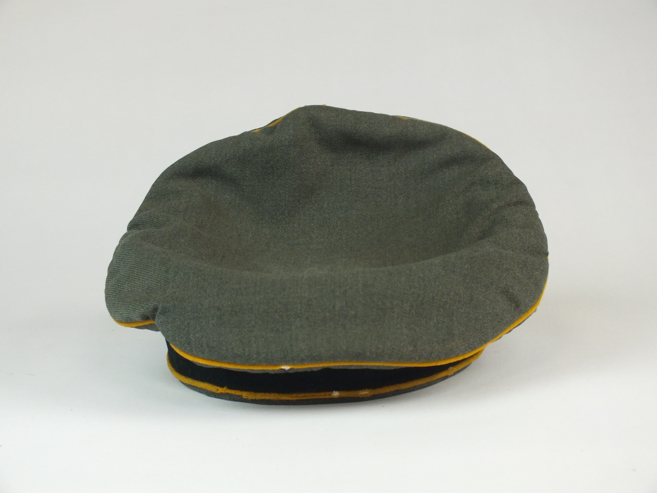 Scarce German Third Reich Army Cavalry Crusher cap - Image 3 of 12