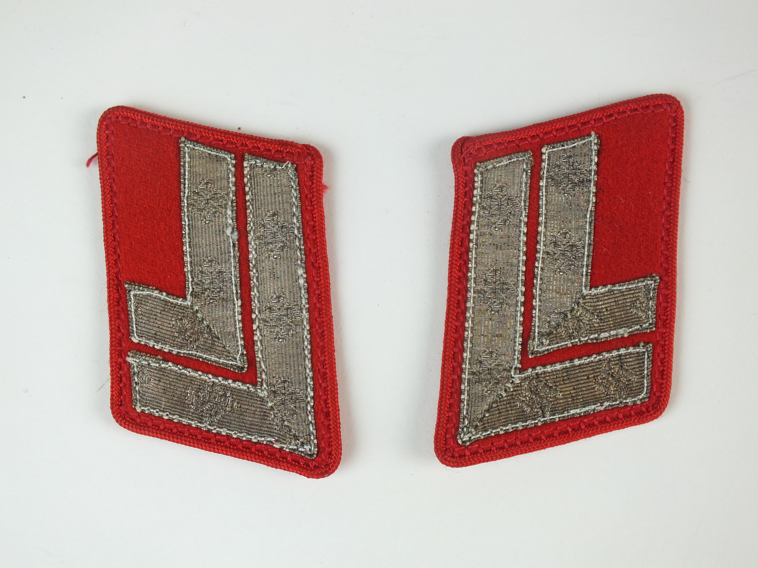 Scarce pair of pre-1938 NSDAP Hauptstellenleiter collar tabs, Gau level