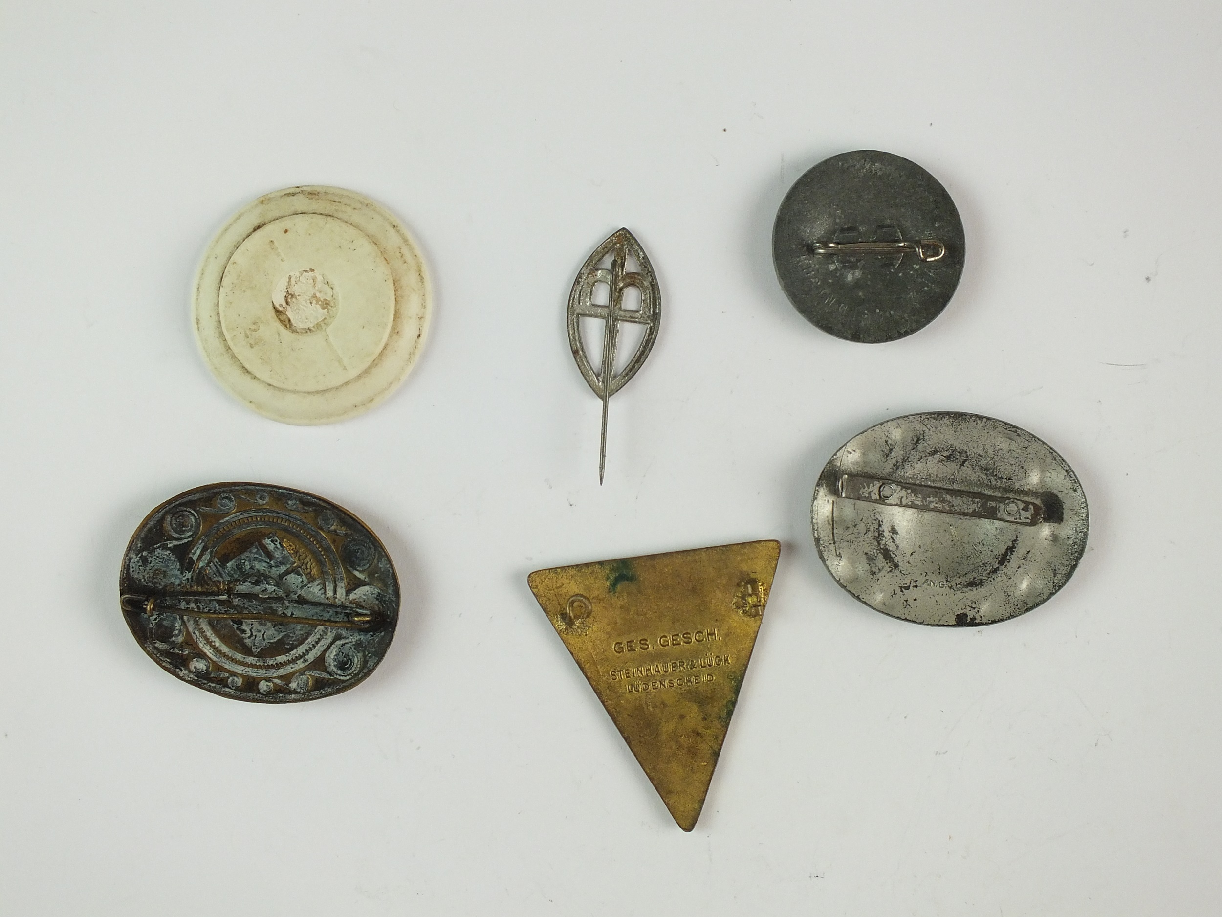 A group of German Third Reich women's badges and awards - Image 2 of 2