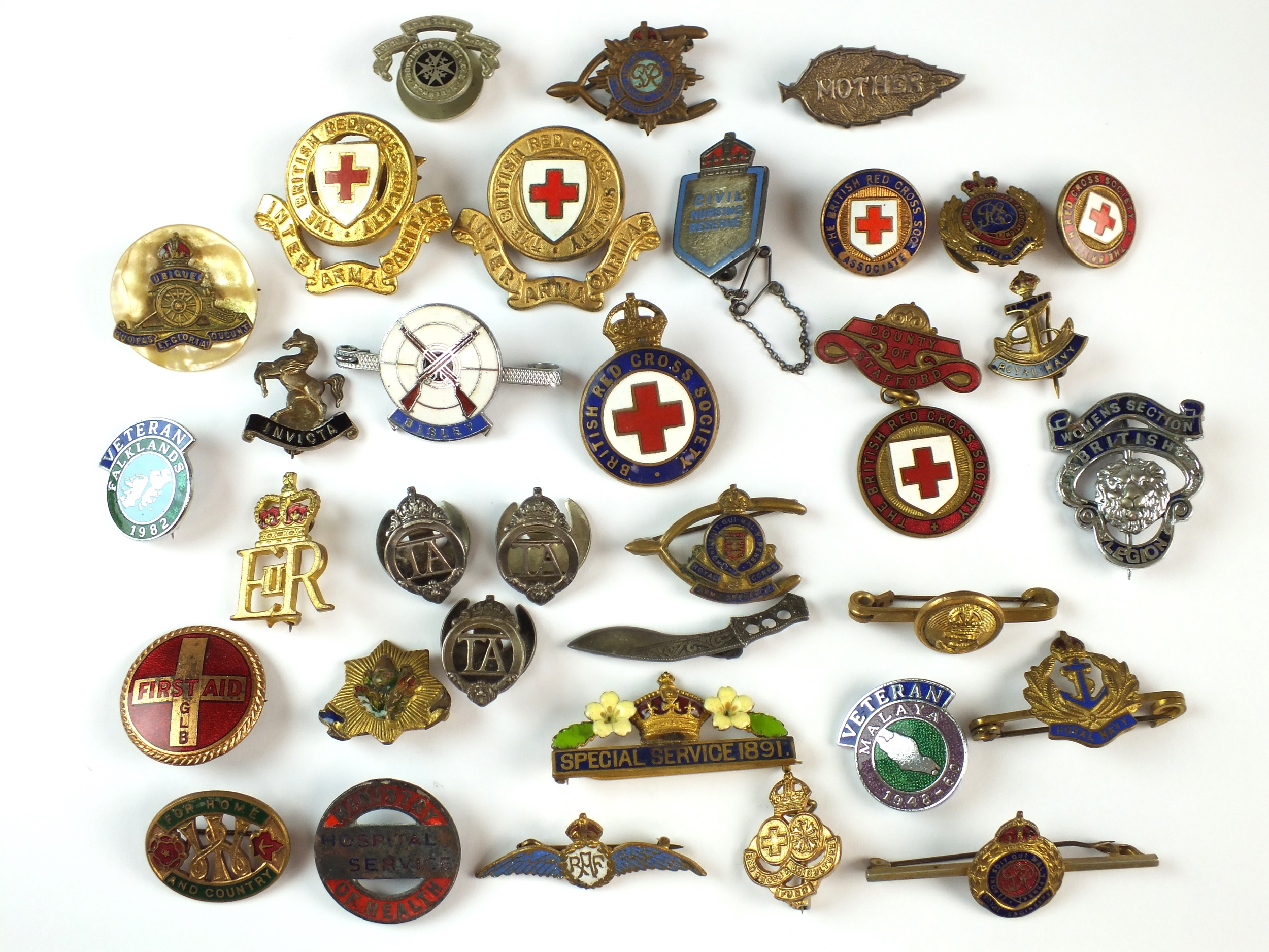 Association and Veteran's lapel badges and sweetheart brooches, including Red Cross