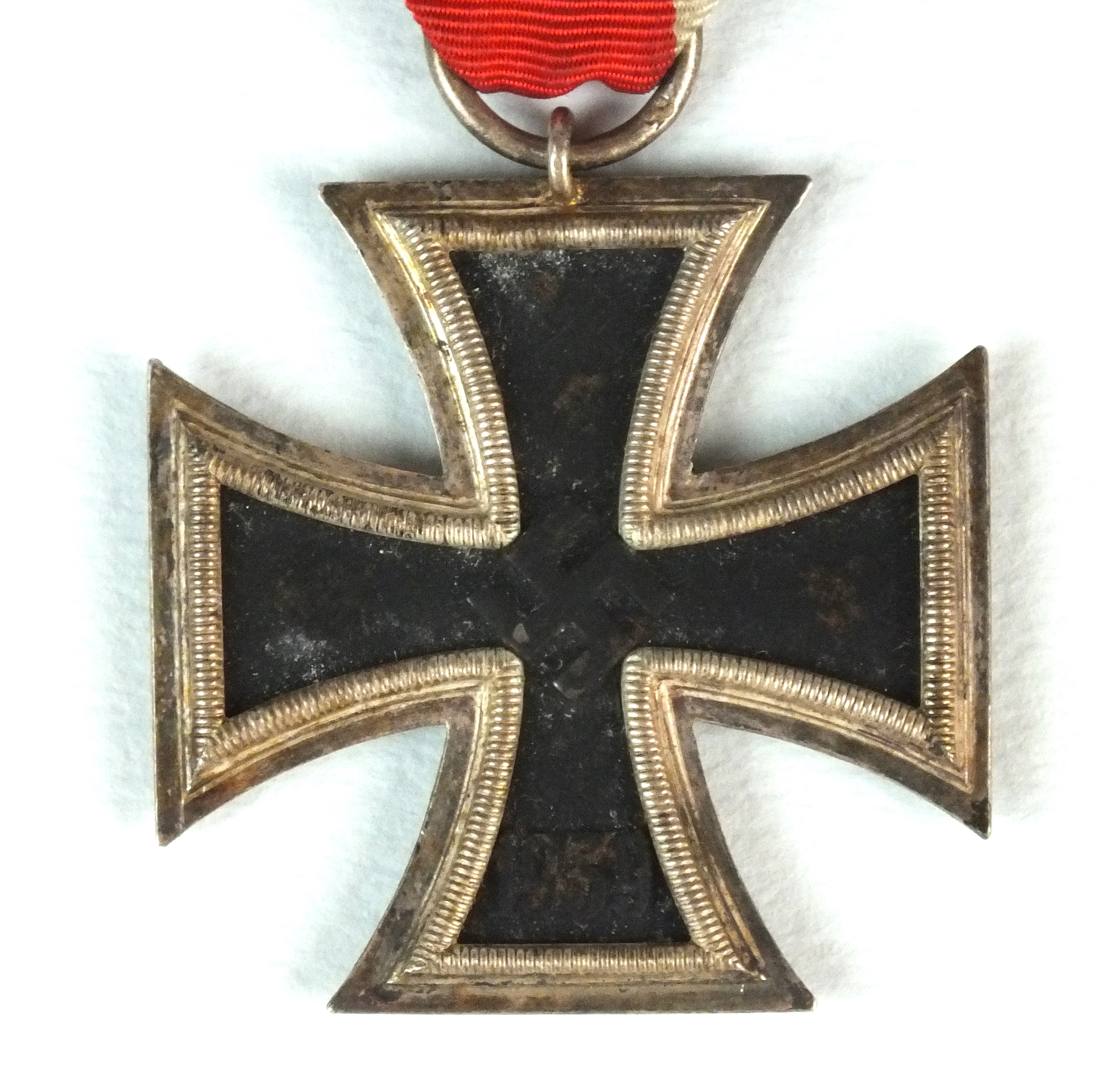 A German Third Reich 1939 Iron Cross, 2nd class - Image 2 of 3