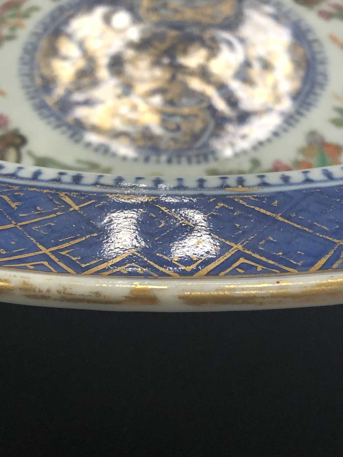 A Chinese export enamelled blue and white punch bowl, 18th century - Image 7 of 7