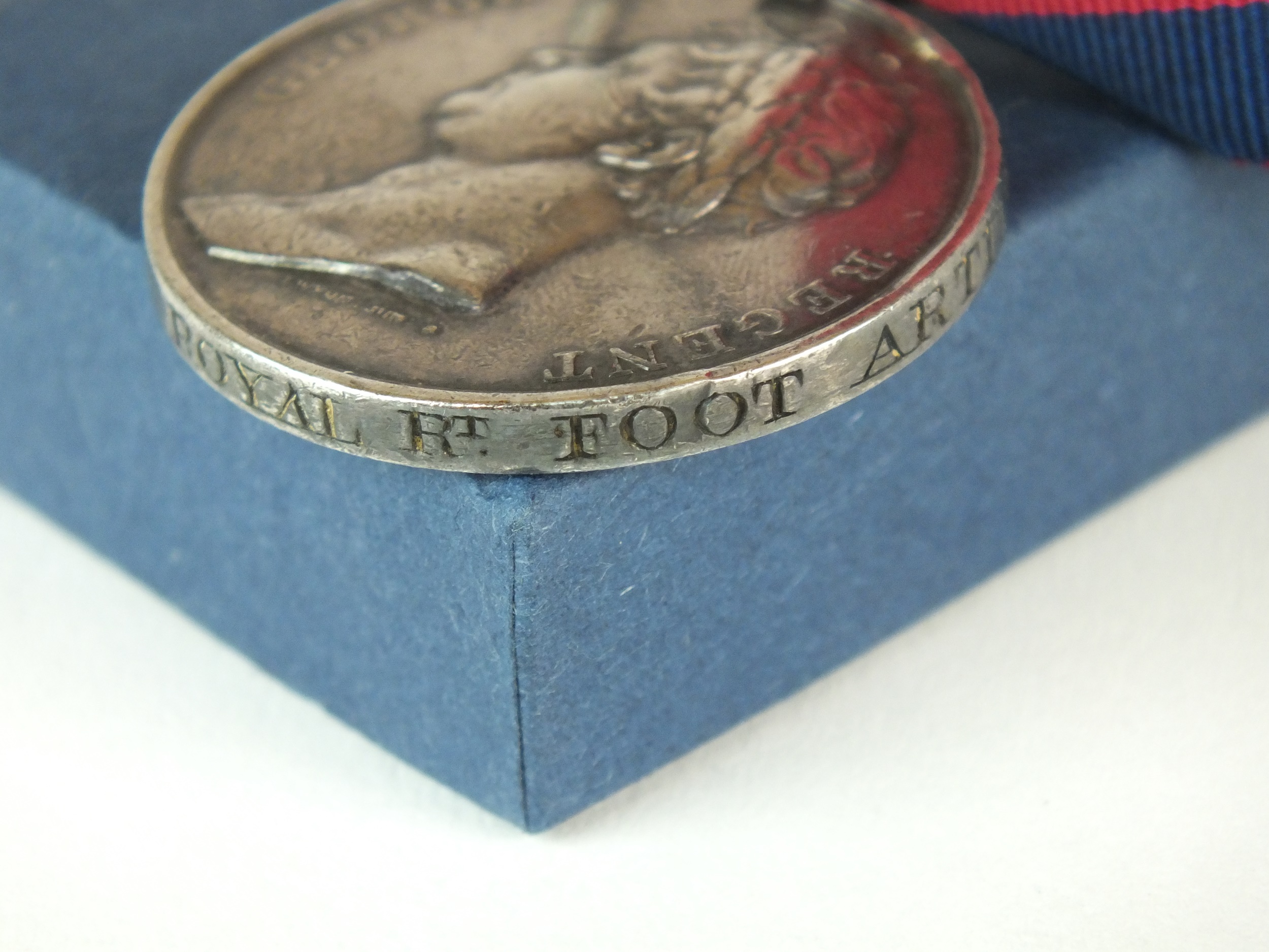 Battle of Waterloo 1815 medal with ribbon - Image 3 of 7