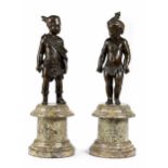 Paar museale Bronzefiguren des ausgehenden 18. Jahrhunderts