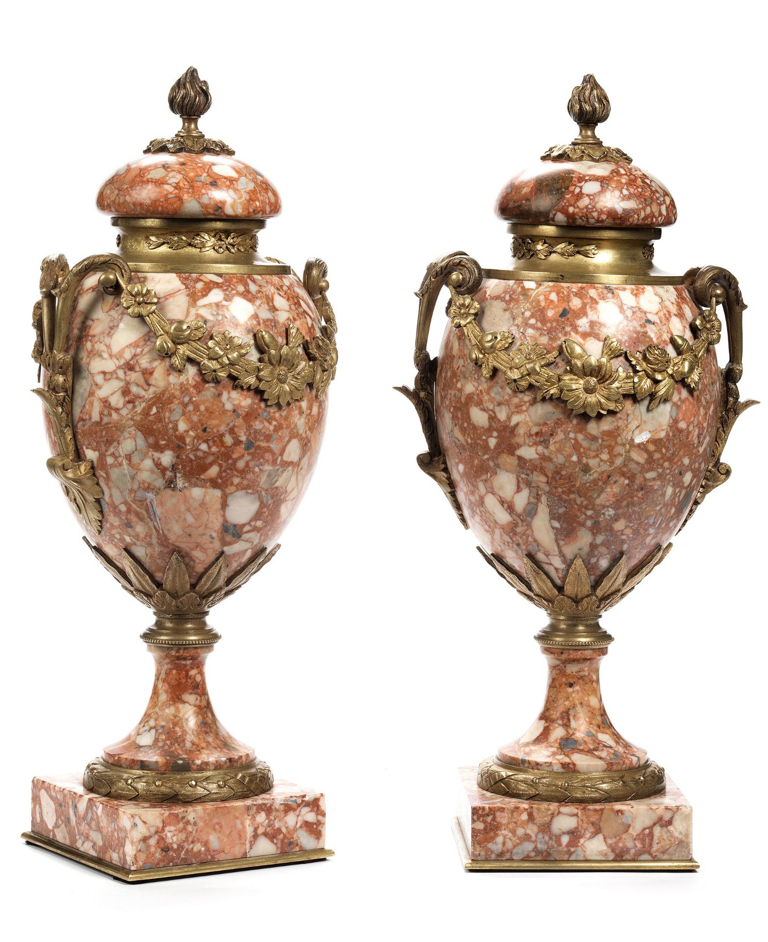 Paar Zierdeckelvasen im Louis XVI-Stil