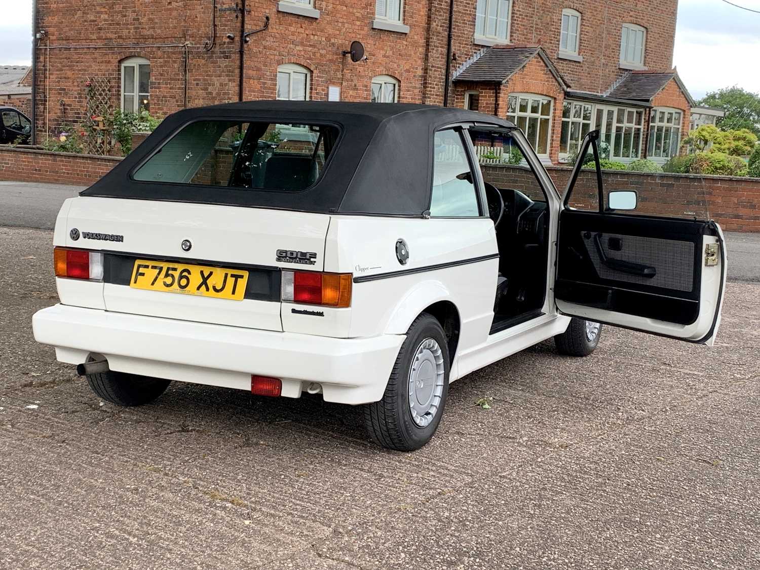 1989 Volkswagen Golf Clipper A thoroughly well-presented example of a now fairly rare model - Image 7 of 15