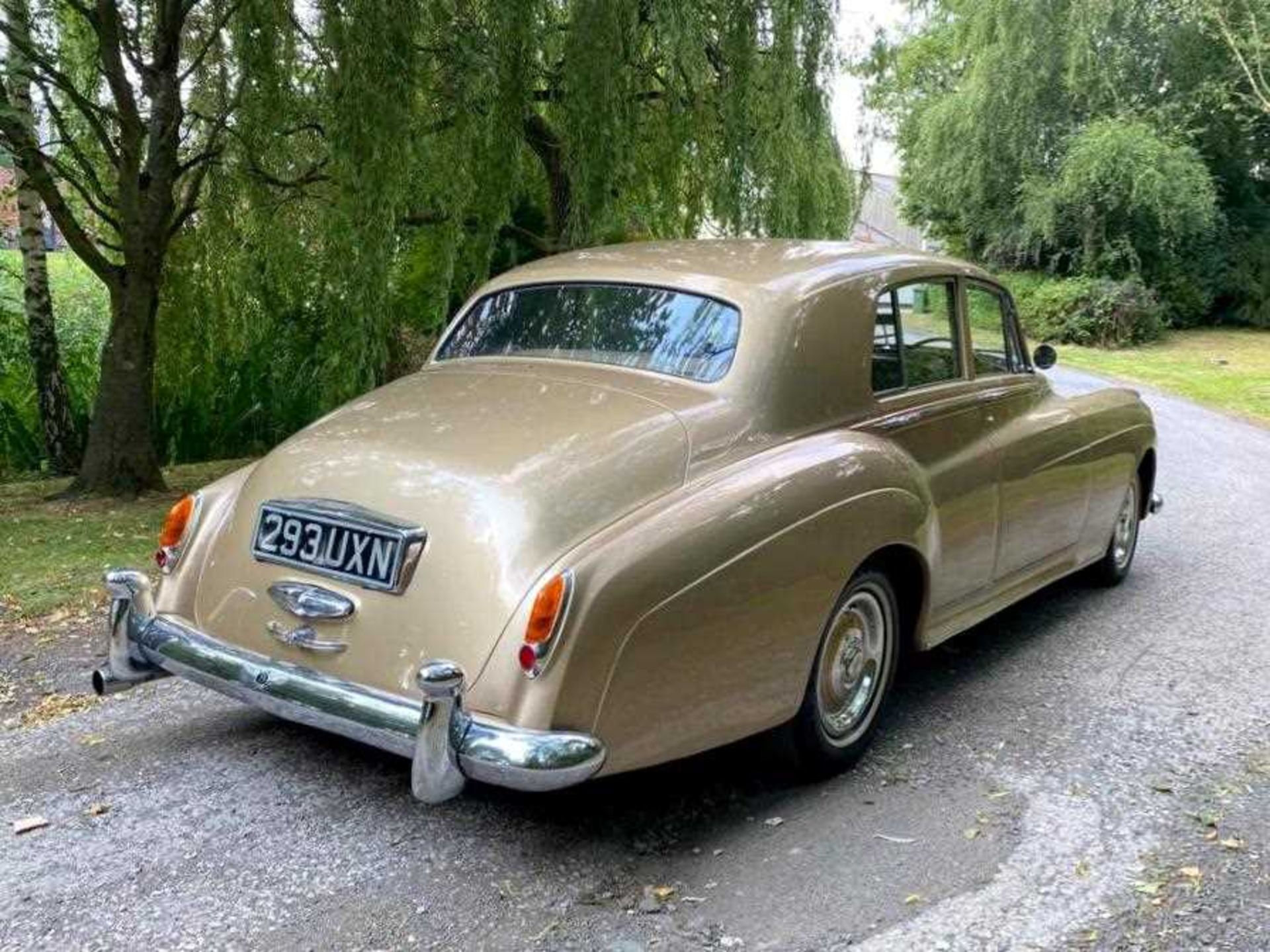 1962 Bentley S2 Low indicated mileage of just 29,000 and entered from long-term ownership - Image 11 of 36