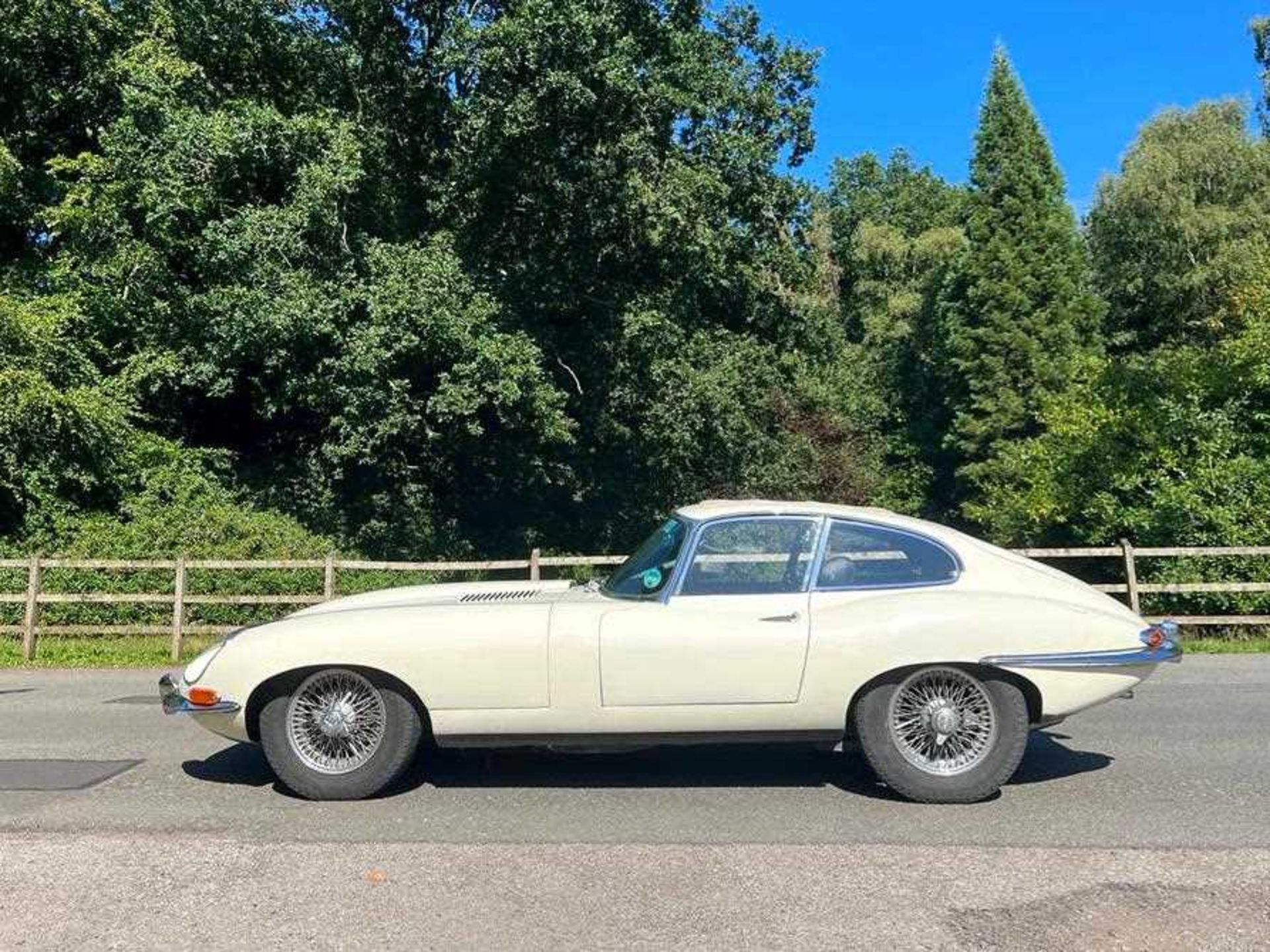 1968 Jaguar E-Type 4.2 Coupe Current ownership for more than 28 years - Image 6 of 24