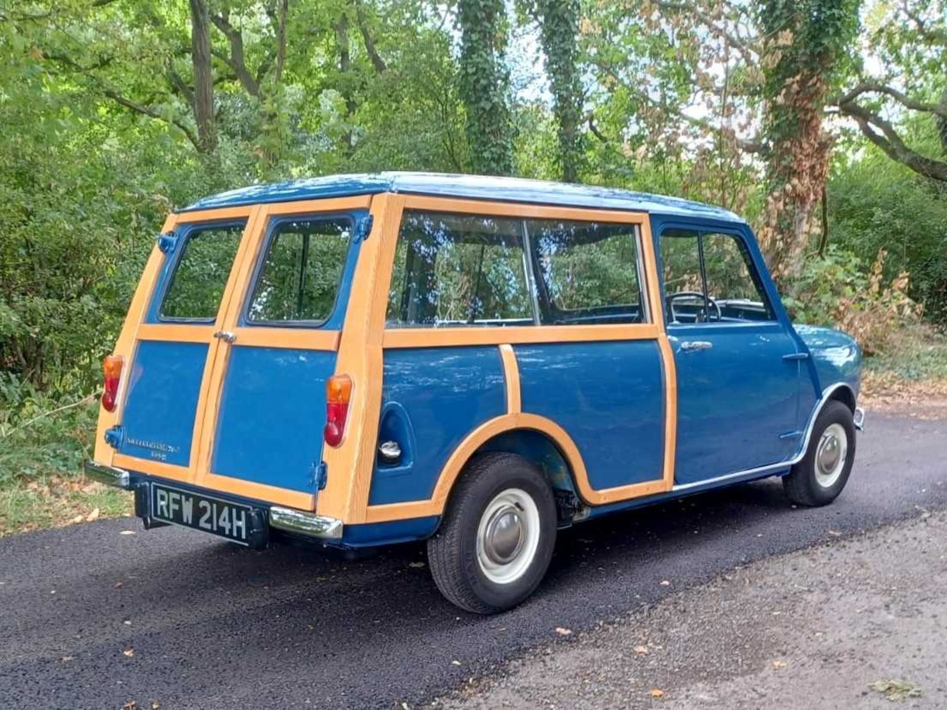 1970 Austin Mini Countryman Fully restored to concourse standard - Image 15 of 43