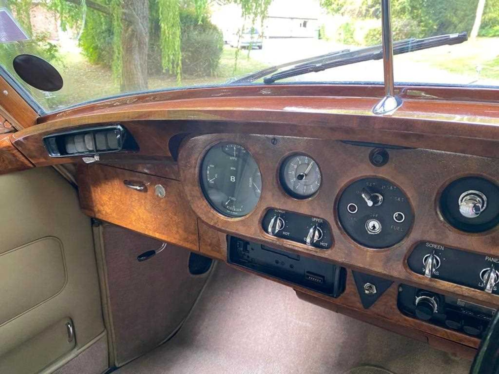 1962 Bentley S2 Low indicated mileage of just 29,000 and entered from long-term ownership - Image 23 of 36