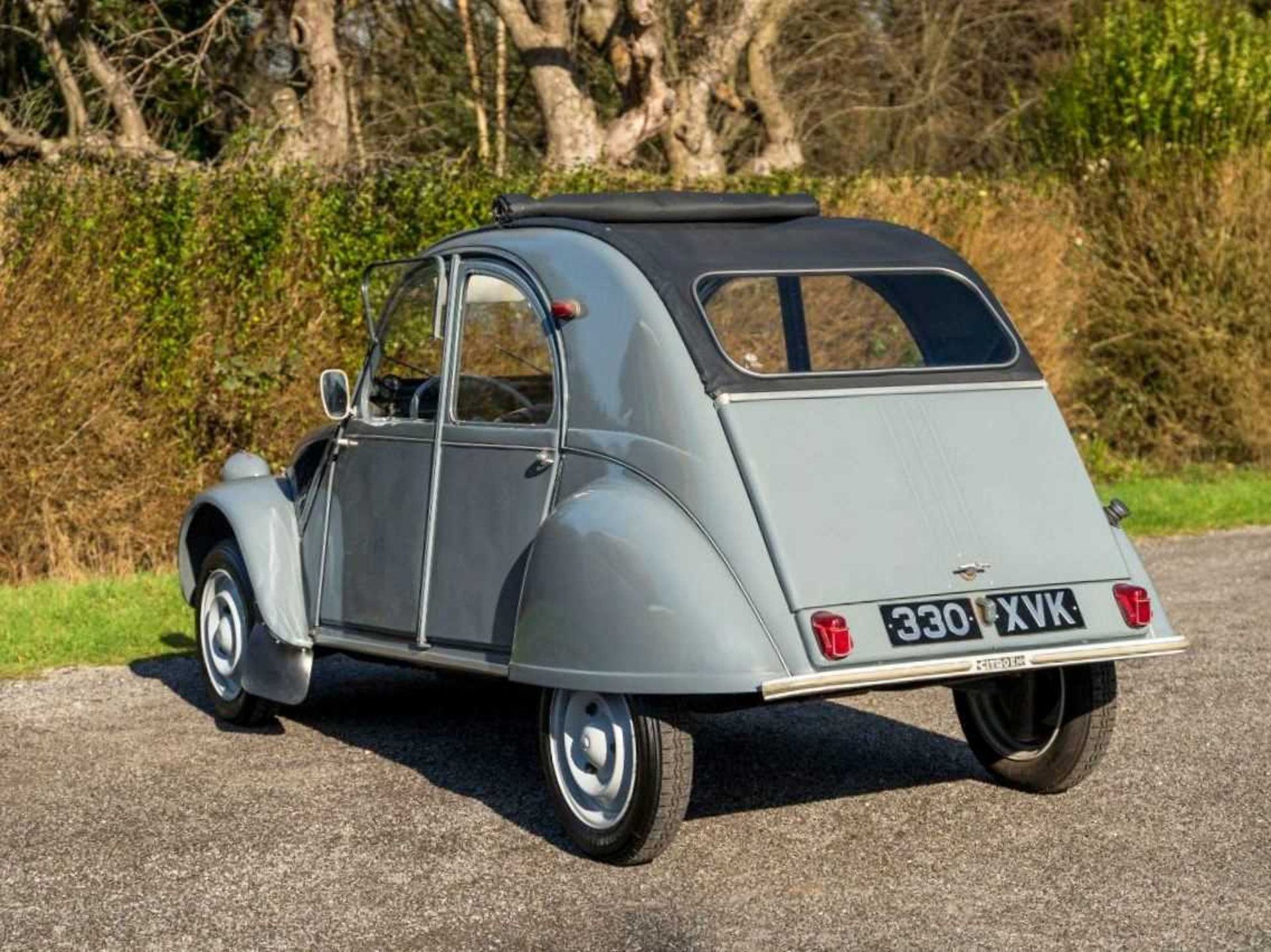 1958 Citroën 2CV AZL A rare, early example, with sought-after 'ripple bonnet' - Image 13 of 77