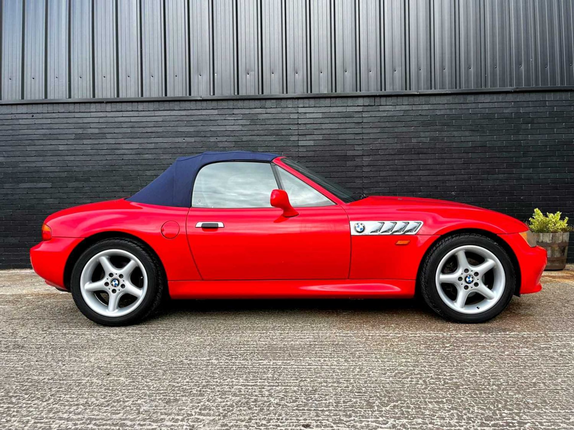 1998 BMW Z3 Roadster *** NO RESERVE *** - Image 7 of 30