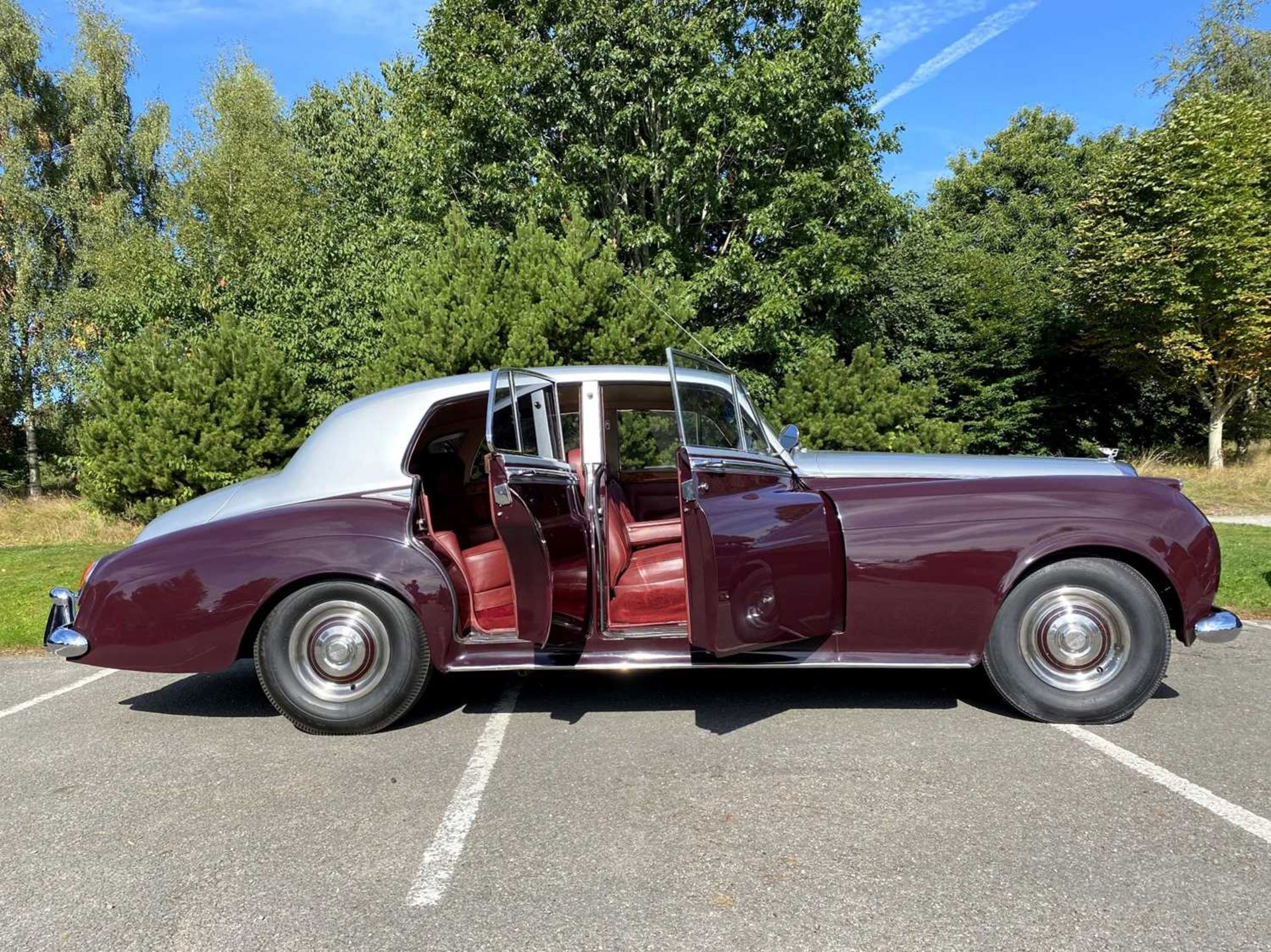 1958 Bentley S1 *** NO RESERVE *** The subject of a full respray and retrim in the last three years - Image 9 of 75