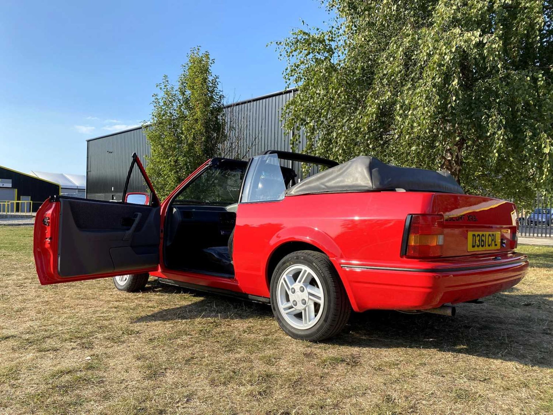 1987 Ford Escort XR3i Cabriolet - Image 24 of 57