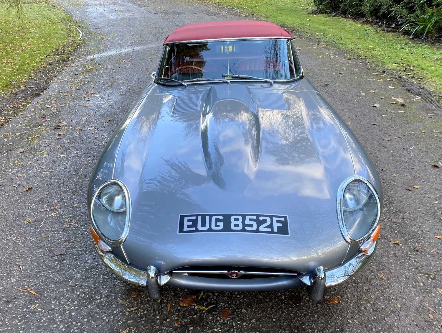 1967 Jaguar E-Type 4.2 Roadster The subject of a comprehensive restoration and just 424 miles since - Image 29 of 100