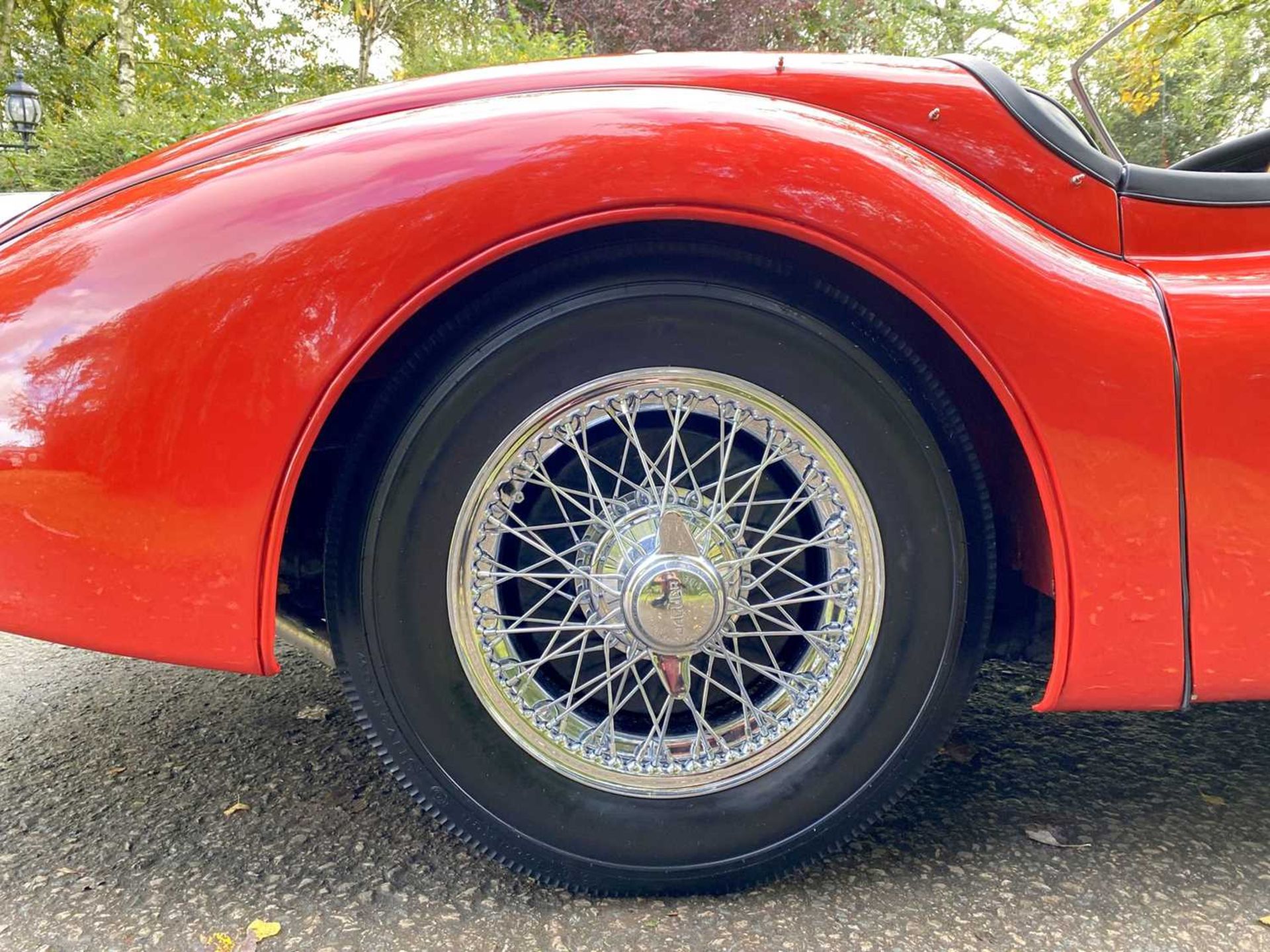 1956 Jaguar XK140 SE Roadster A matching-numbers, restored 'Special Equipment' roadster. - Image 52 of 98