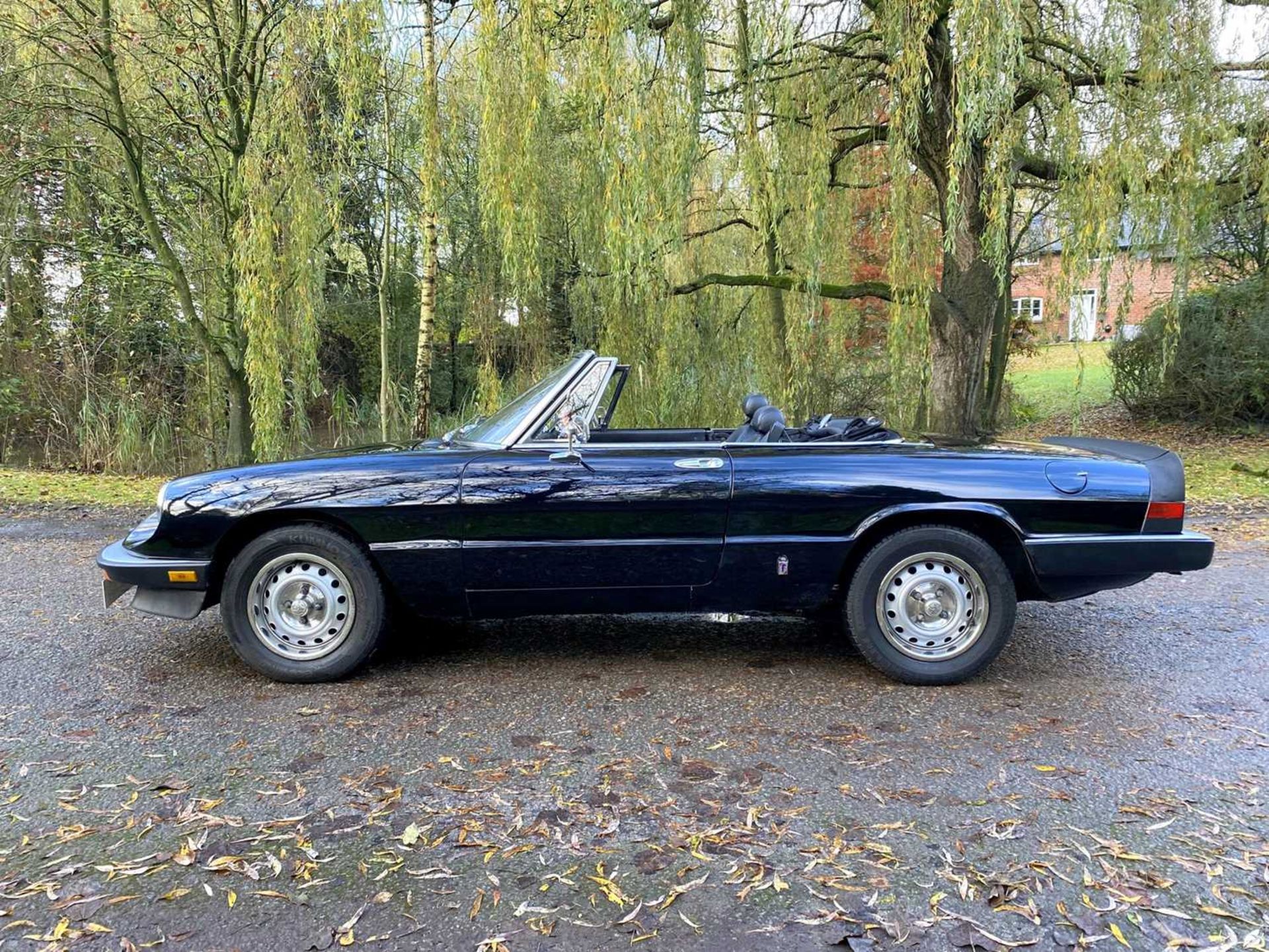 1985 Alfa Romeo 2000 Spider Veloce - Image 18 of 100