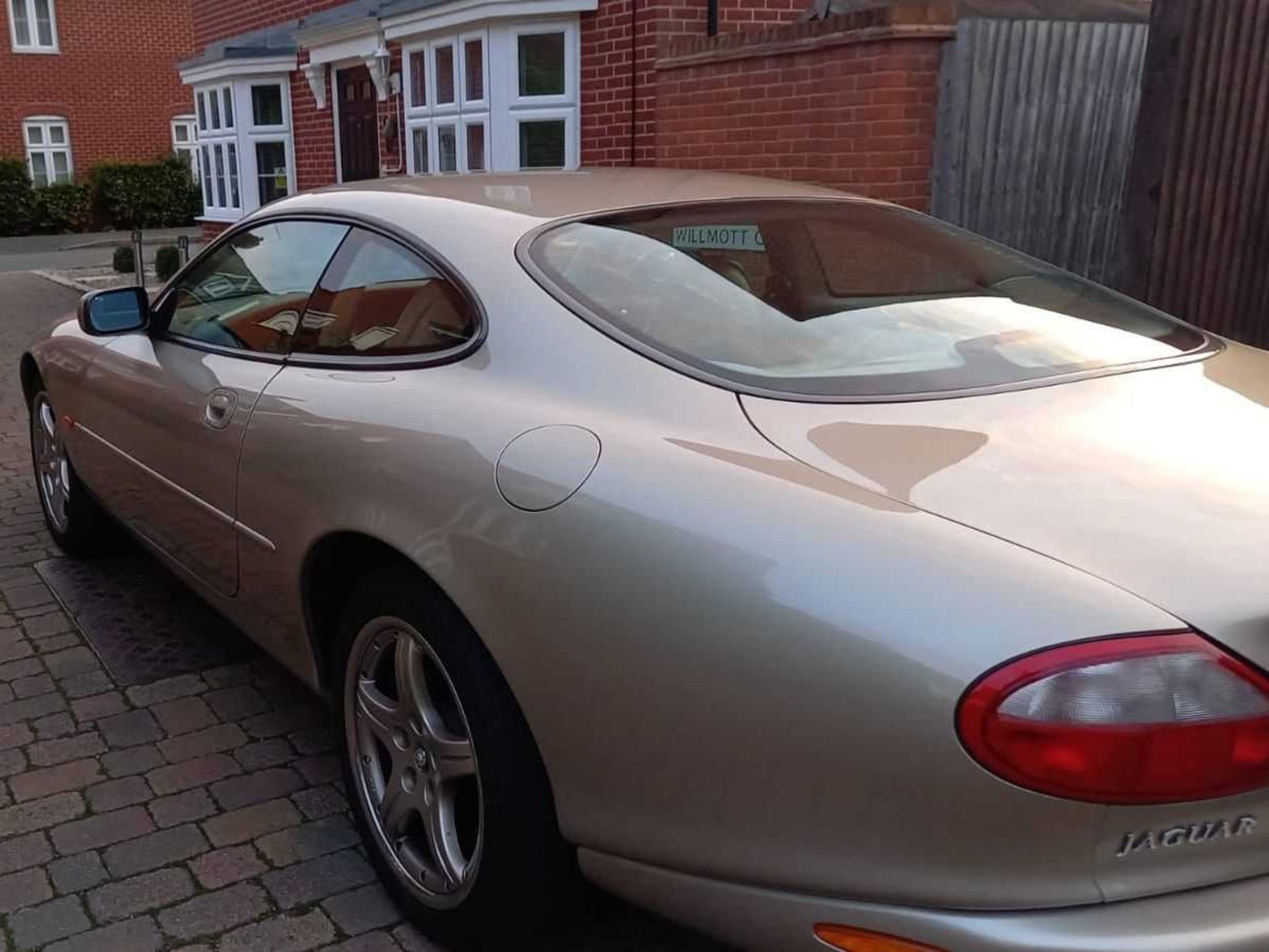 1998 Jaguar XK8 Coupe - Image 17 of 19