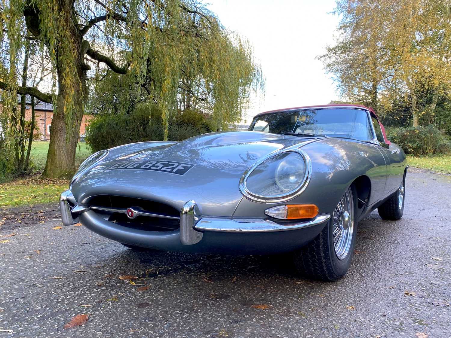 1967 Jaguar E-Type 4.2 Roadster The subject of a comprehensive restoration and just 424 miles since - Image 18 of 100