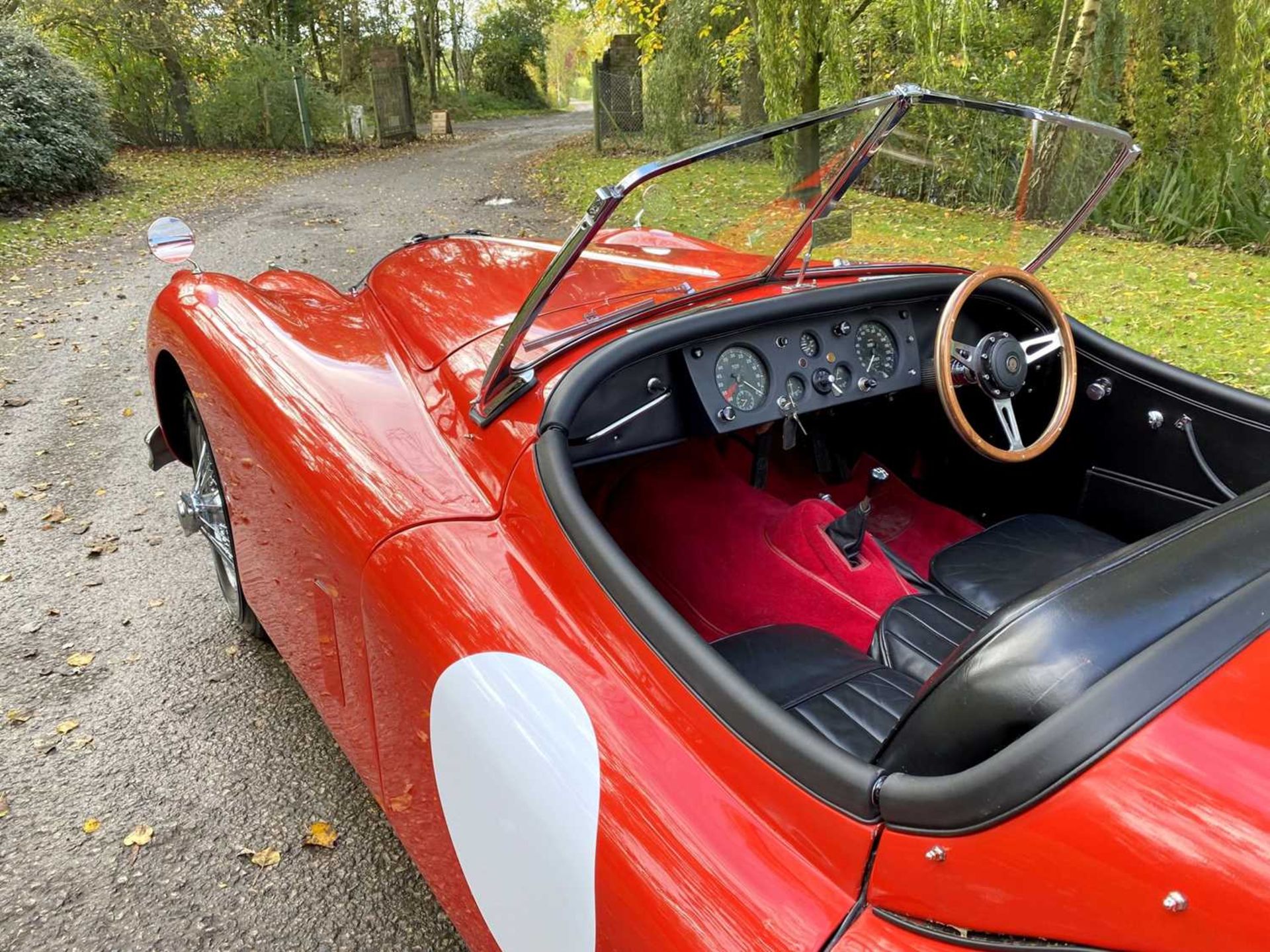 1956 Jaguar XK140 SE Roadster A matching-numbers, restored 'Special Equipment' roadster. - Image 33 of 98