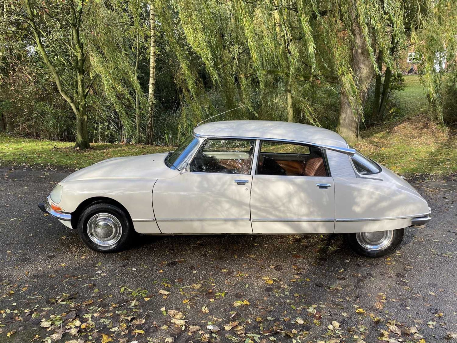 1971 Citroën DS21 Recently completed a 2,000 mile European grand tour - Image 14 of 100