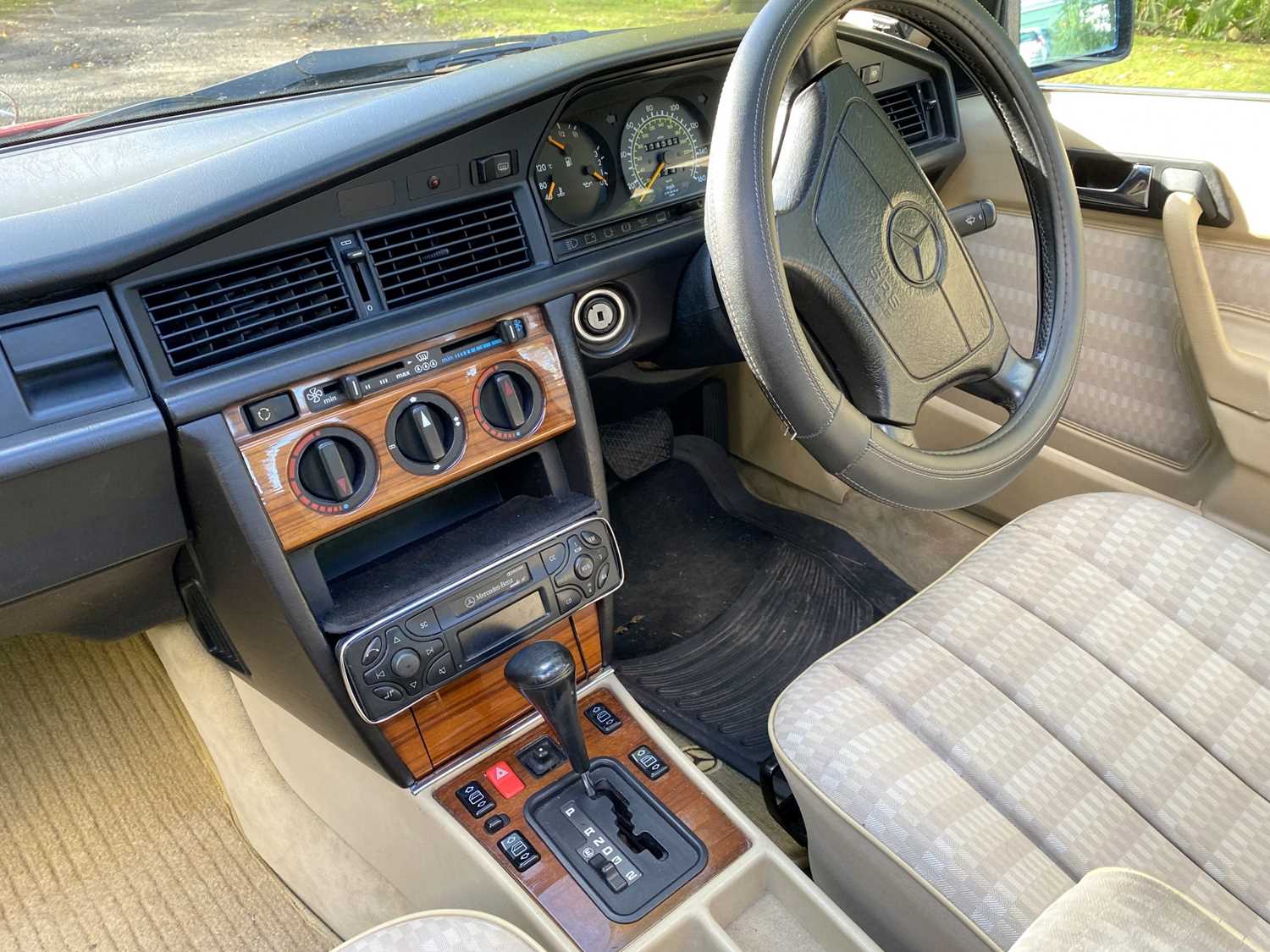 1993 Mercedes-Benz 190E 2.6L - Image 40 of 92