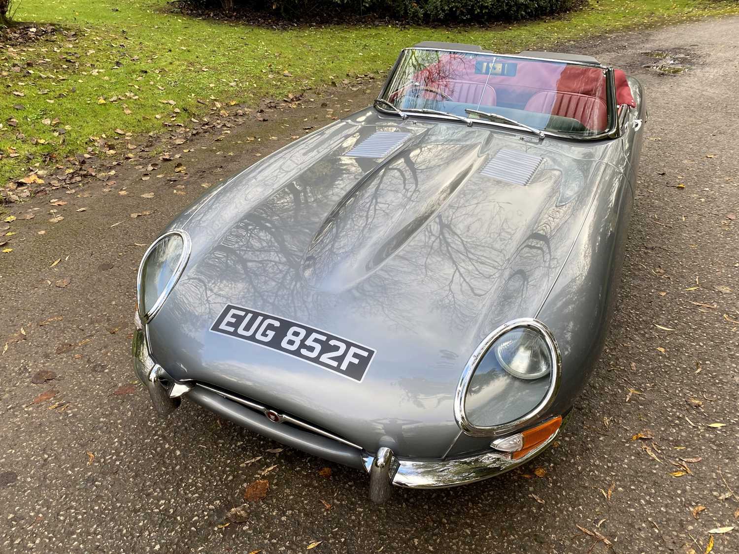 1967 Jaguar E-Type 4.2 Roadster The subject of a comprehensive restoration and just 424 miles since - Image 4 of 100