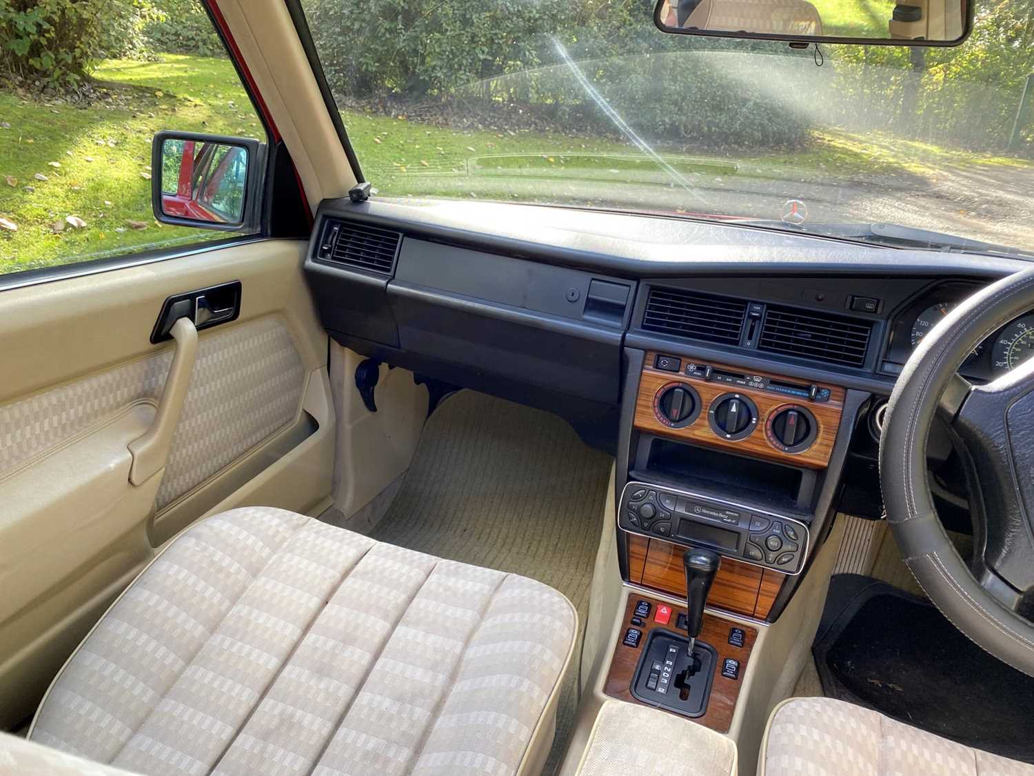 1993 Mercedes-Benz 190E 2.6L - Image 38 of 92