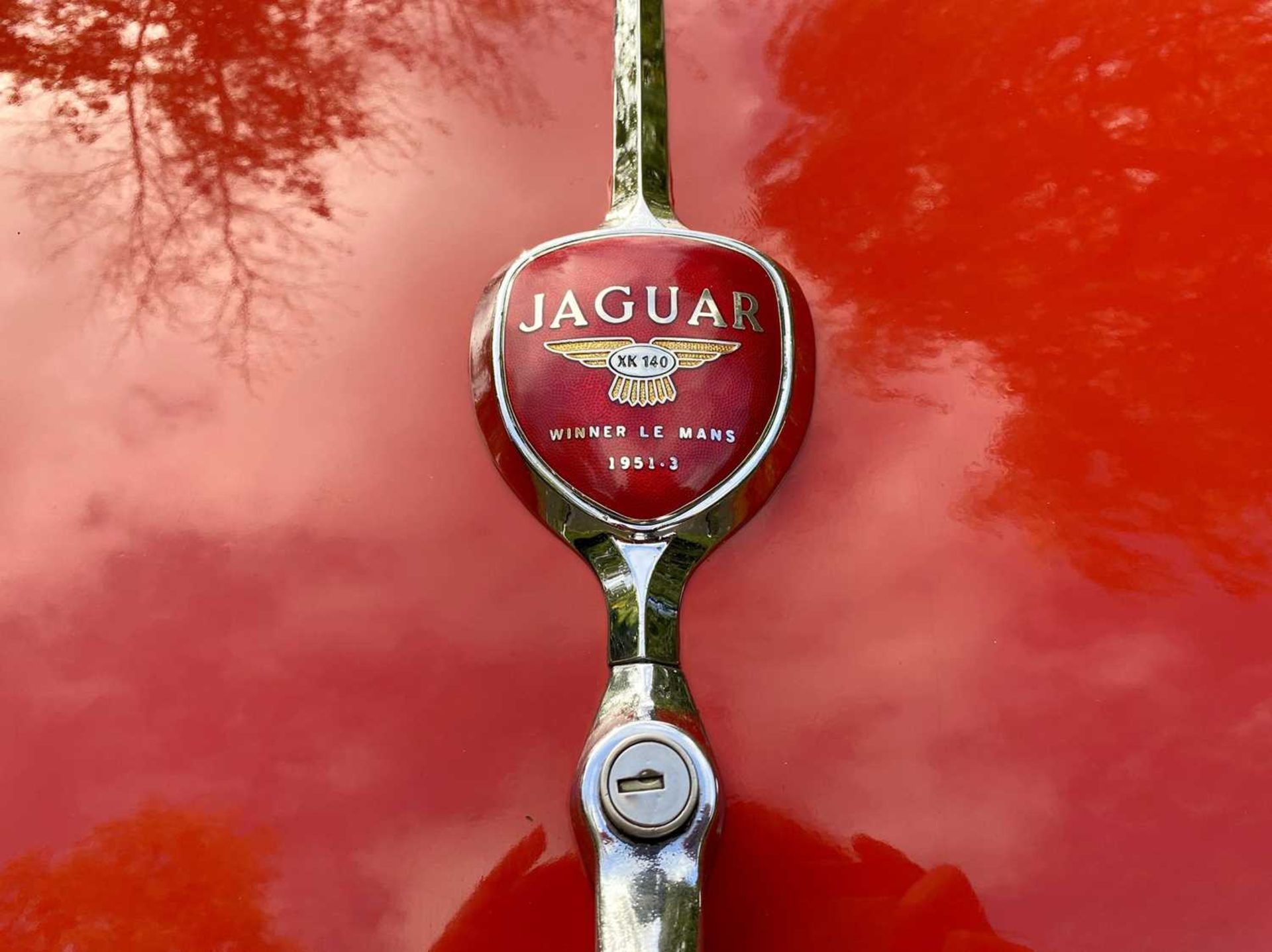 1956 Jaguar XK140 SE Roadster A matching-numbers, restored 'Special Equipment' roadster. - Image 64 of 98