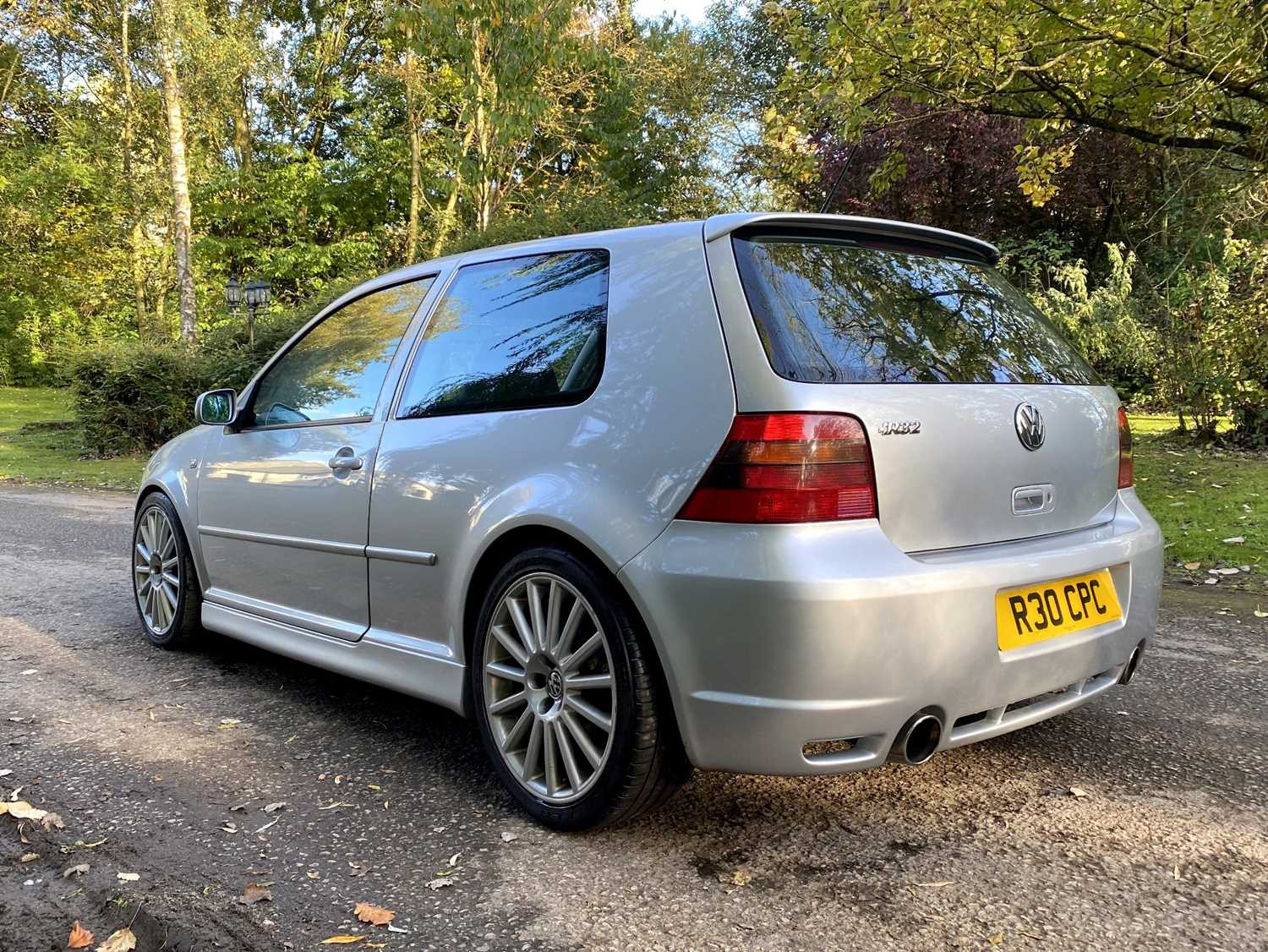 2003 Volkswagen Golf R32 - Image 15 of 79