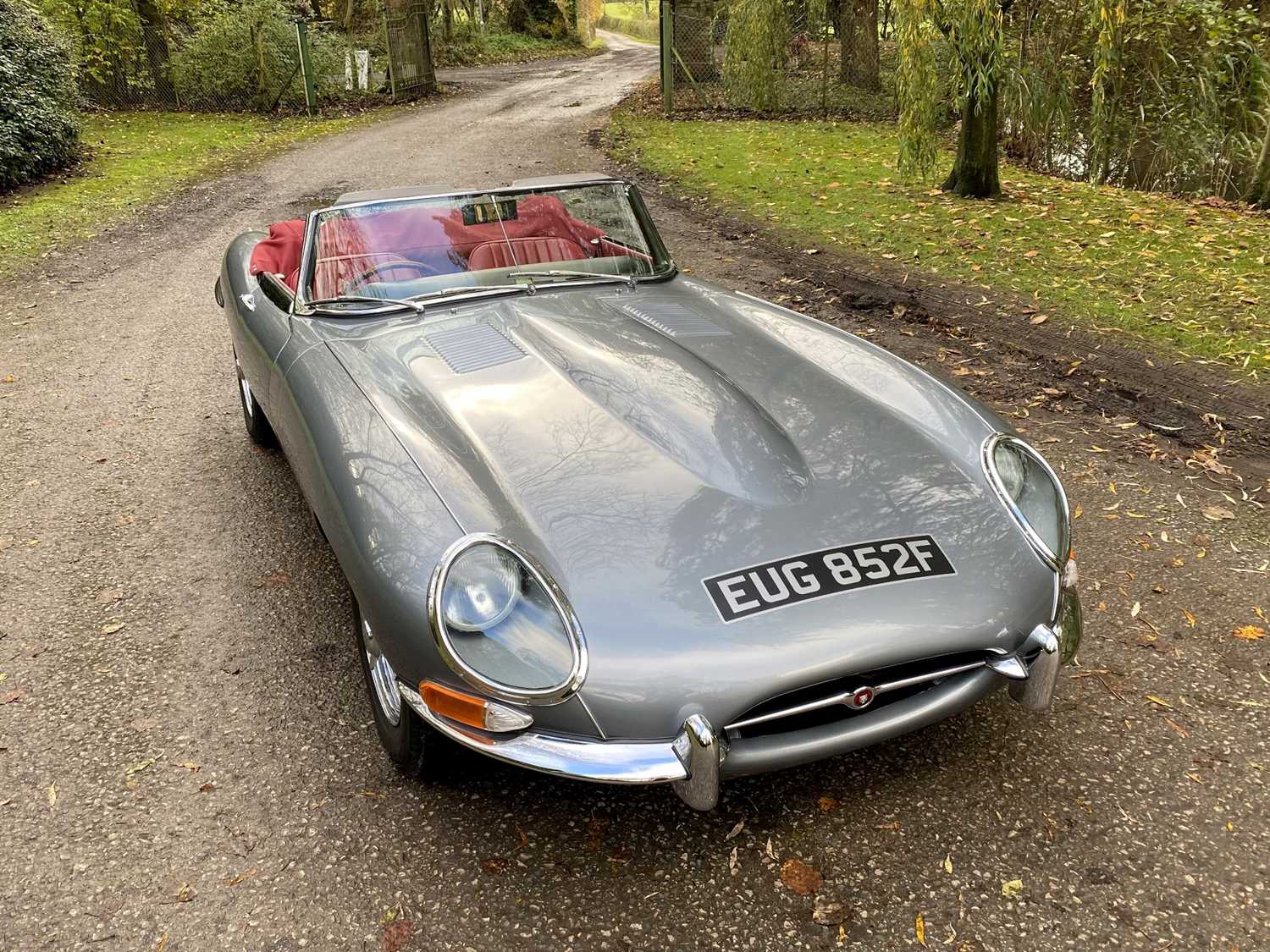 1967 Jaguar E-Type 4.2 Roadster The subject of a comprehensive restoration and just 424 miles since - Image 3 of 100