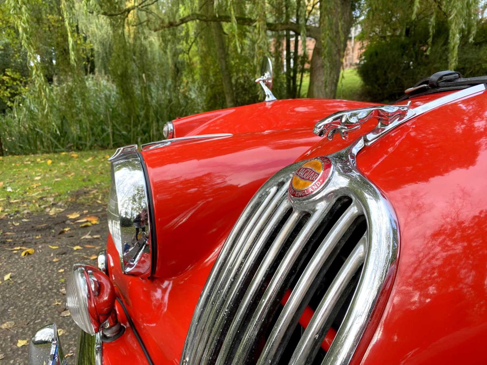 1956 Jaguar XK140 SE Roadster A matching-numbers, restored 'Special Equipment' roadster. - Image 86 of 98