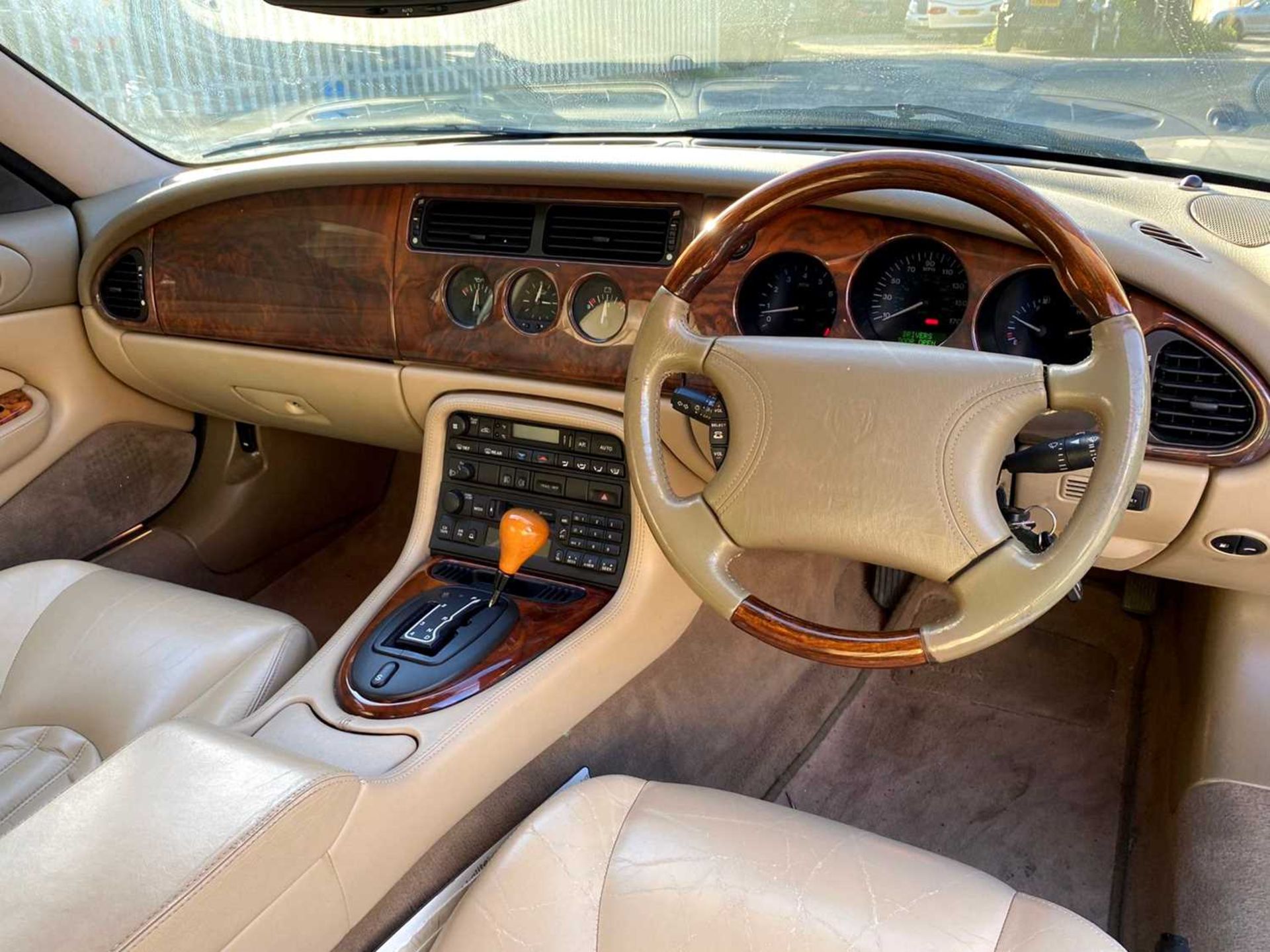 1998 Jaguar XK8 Coupe - Image 11 of 19