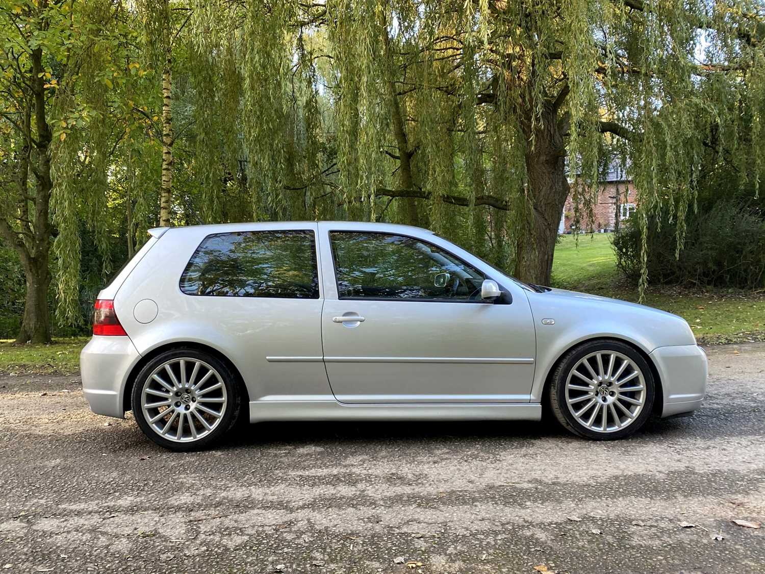 2003 Volkswagen Golf R32 - Image 10 of 79