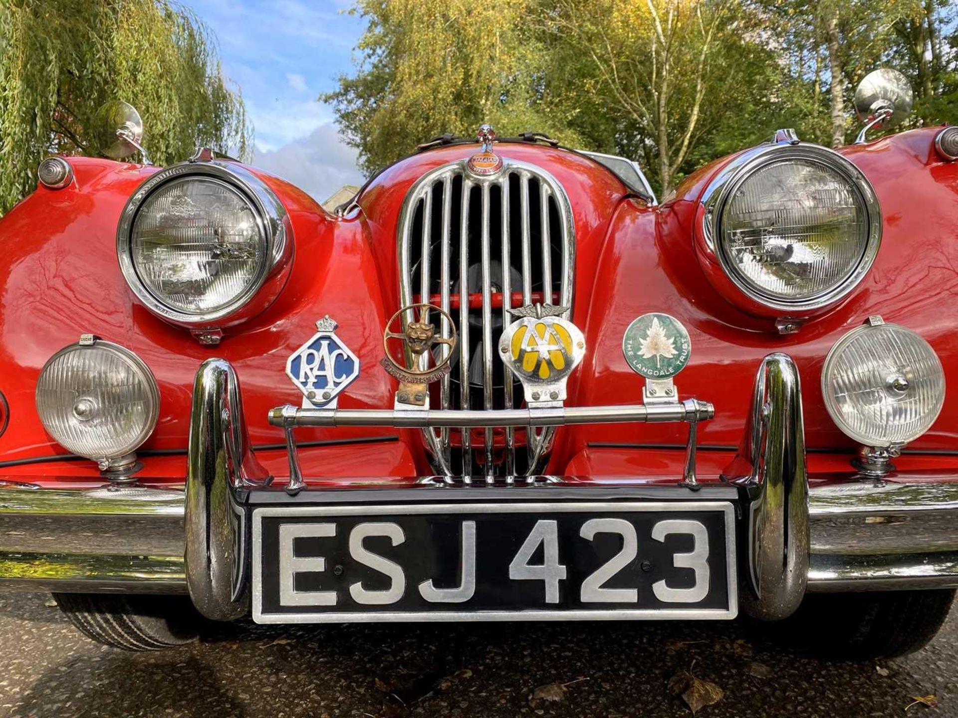 1956 Jaguar XK140 SE Roadster A matching-numbers, restored 'Special Equipment' roadster. - Image 69 of 98