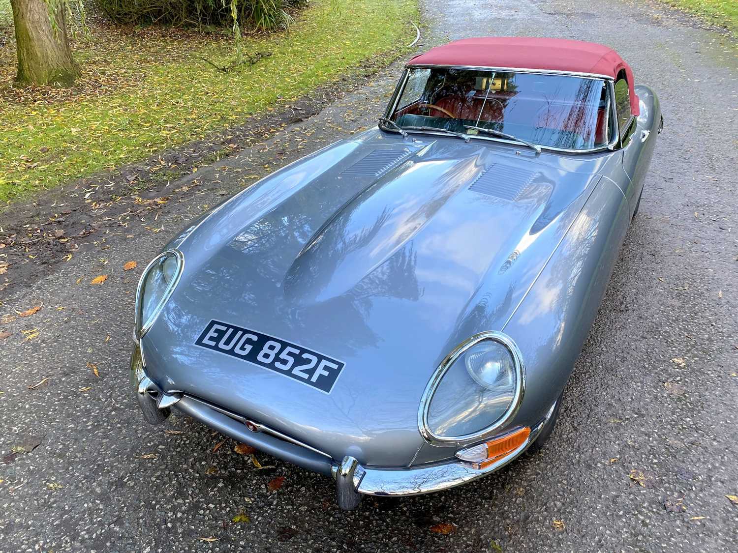 1967 Jaguar E-Type 4.2 Roadster The subject of a comprehensive restoration and just 424 miles since - Image 6 of 100
