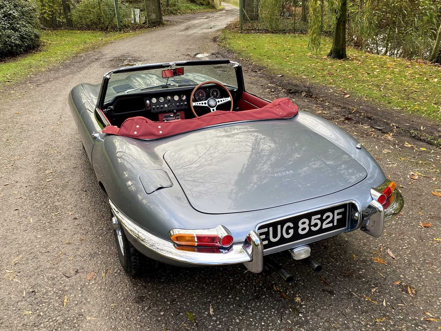 1967 Jaguar E-Type 4.2 Roadster The subject of a comprehensive restoration and just 424 miles since - Image 36 of 100