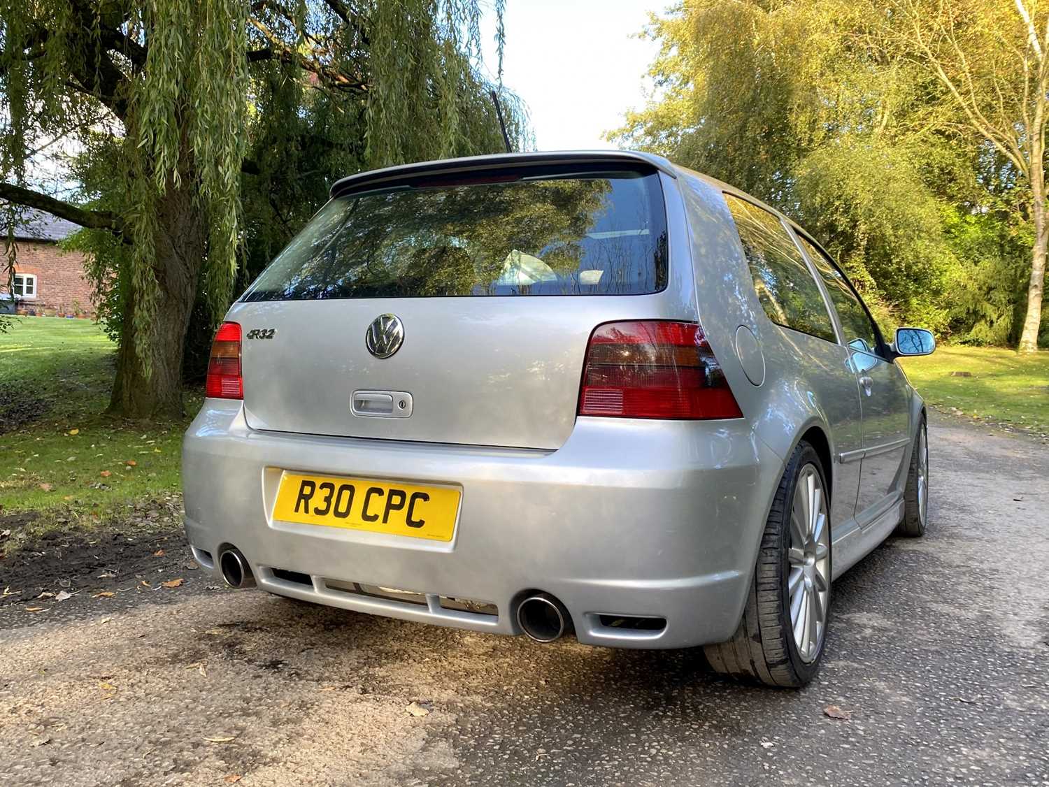 2003 Volkswagen Golf R32 - Image 17 of 79