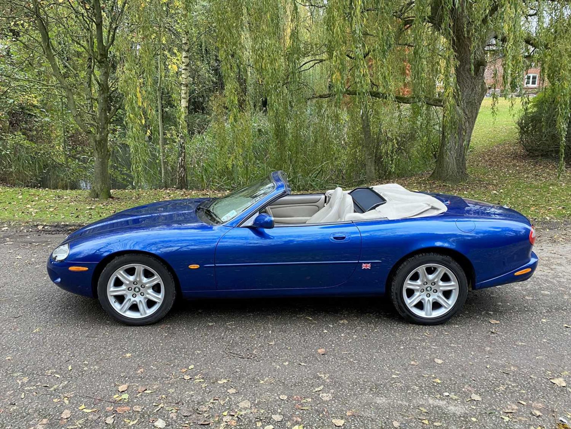 1998 Jaguar XK8 Convertible *** NO RESERVE *** - Image 20 of 100