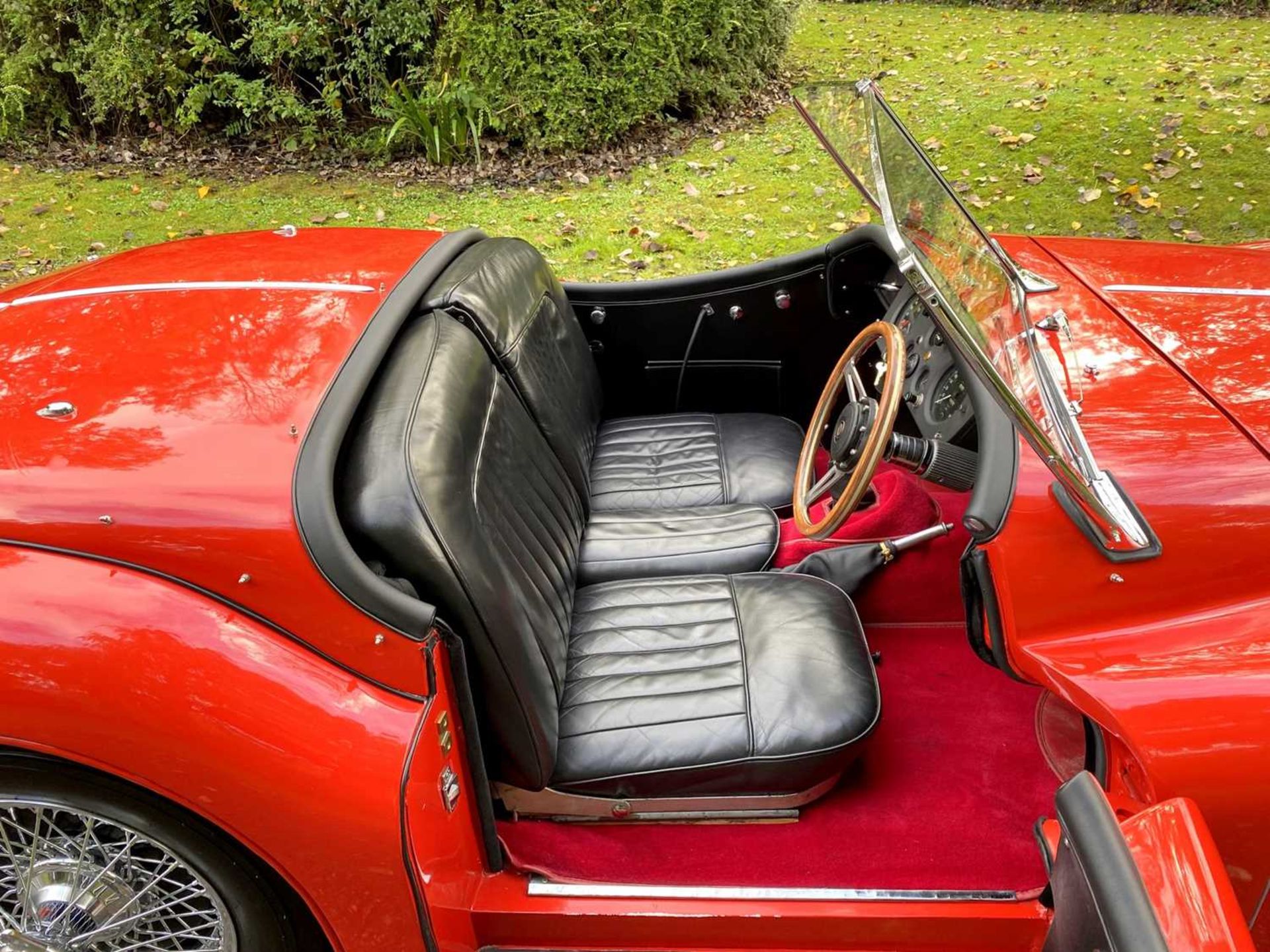 1956 Jaguar XK140 SE Roadster A matching-numbers, restored 'Special Equipment' roadster. - Image 41 of 98