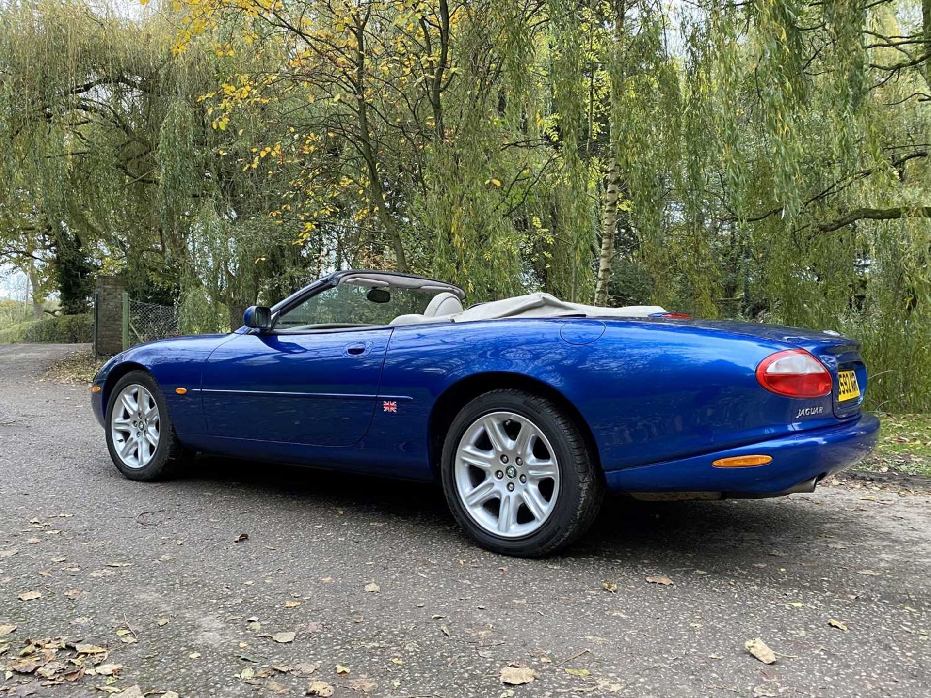 1998 Jaguar XK8 Convertible *** NO RESERVE *** - Image 33 of 100