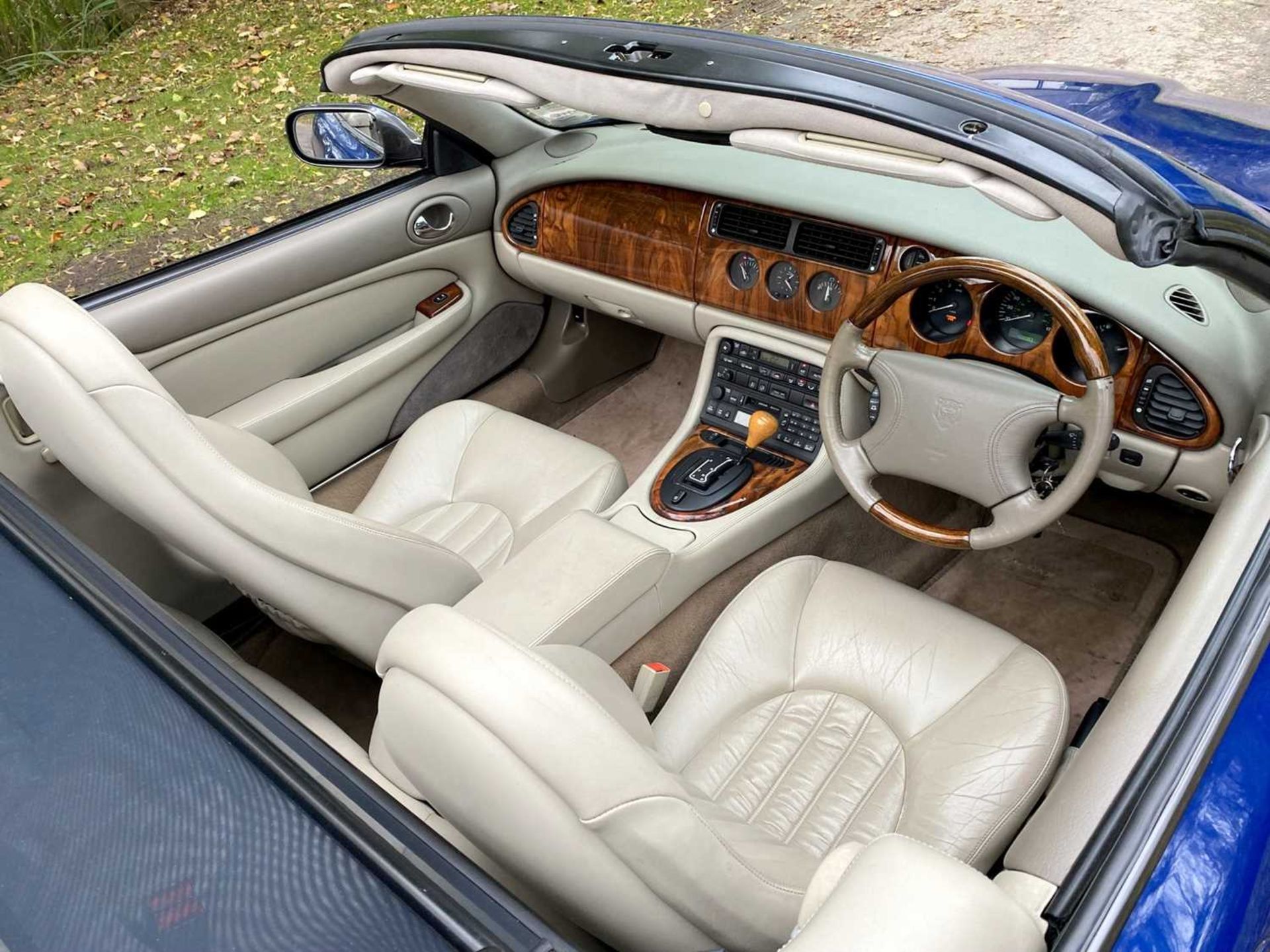 1998 Jaguar XK8 Convertible *** NO RESERVE *** - Image 52 of 100