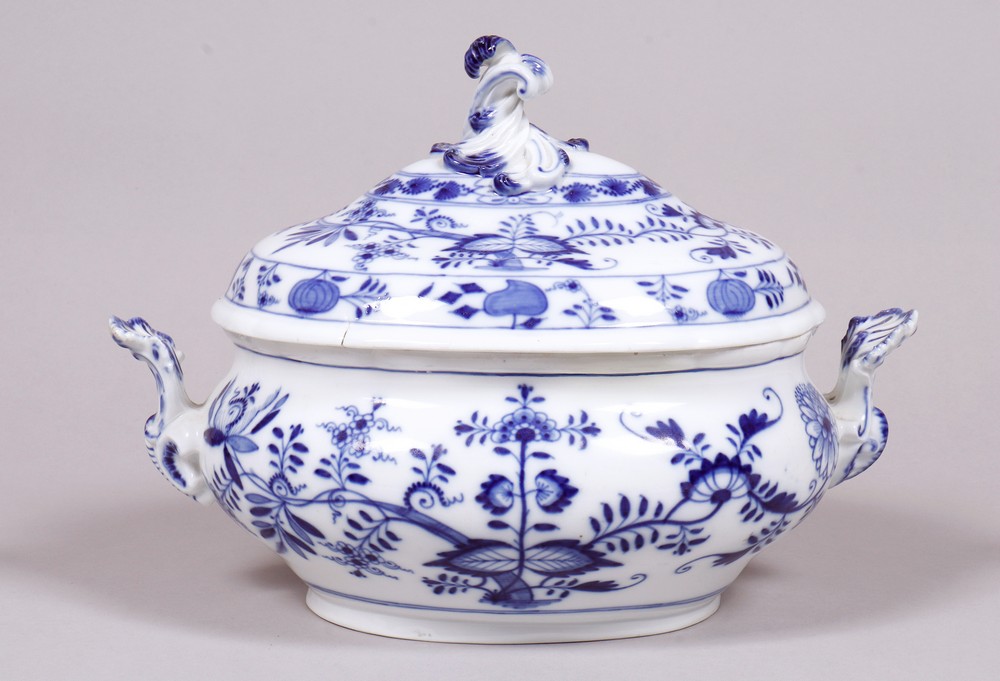 Lidded tureen, Meissen, late 19th C.